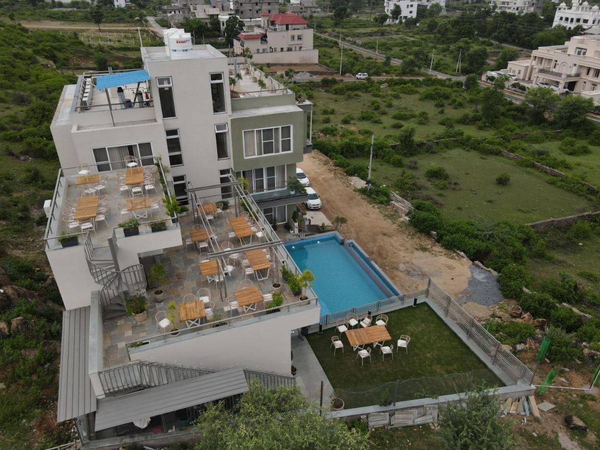 אודייפור Suramya-A Luxury Boutique Hotel מראה חיצוני תמונה