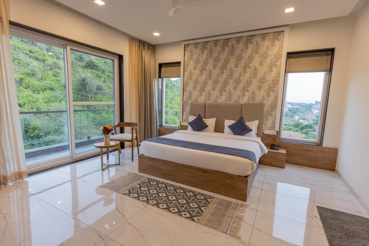 אודייפור Suramya-A Luxury Boutique Hotel מראה חיצוני תמונה