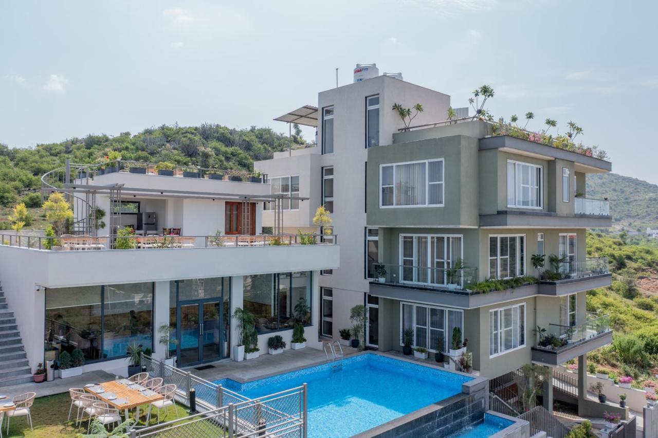 אודייפור Suramya-A Luxury Boutique Hotel מראה חיצוני תמונה