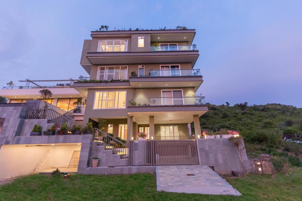 אודייפור Suramya-A Luxury Boutique Hotel מראה חיצוני תמונה