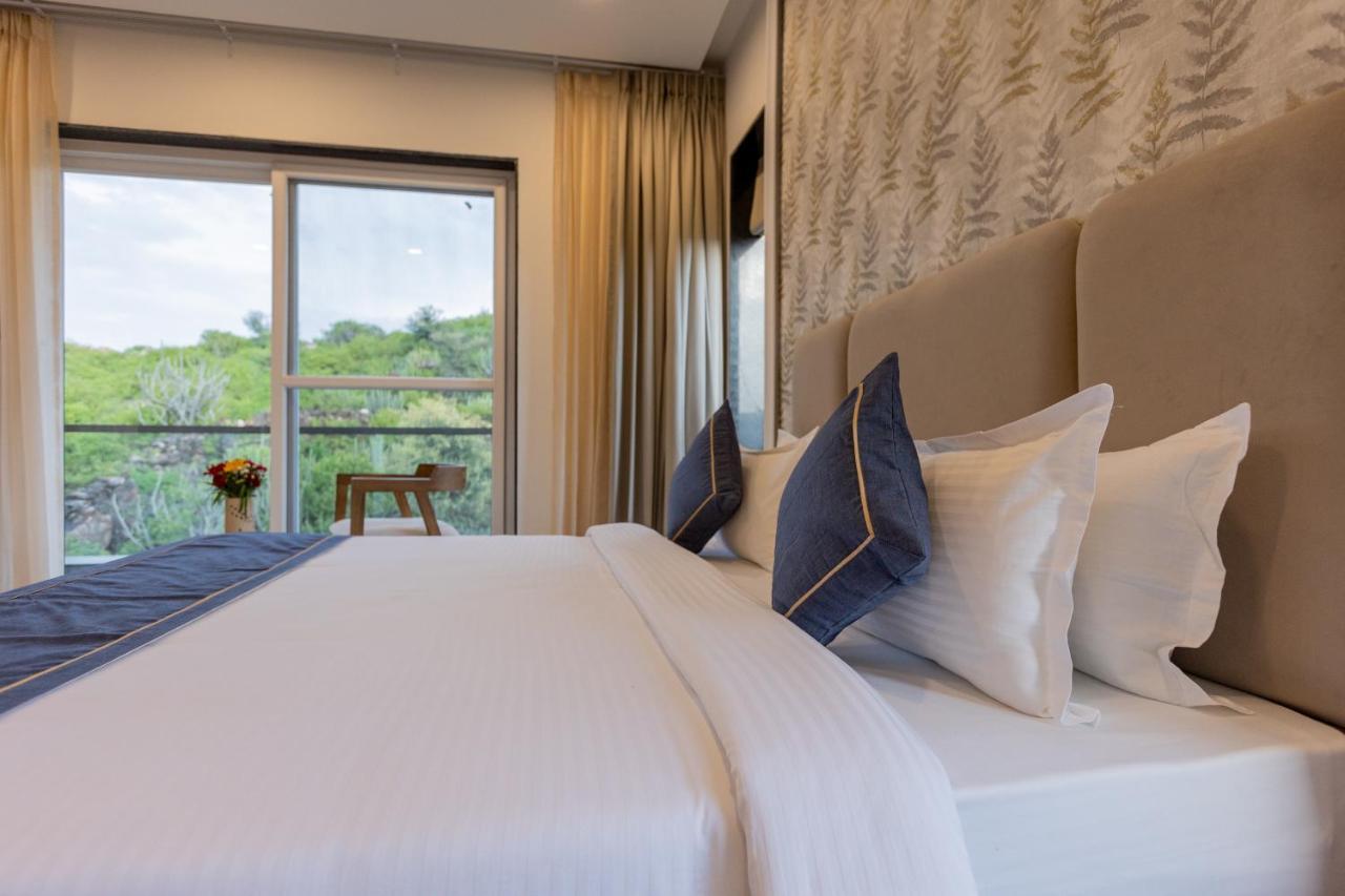 אודייפור Suramya-A Luxury Boutique Hotel מראה חיצוני תמונה